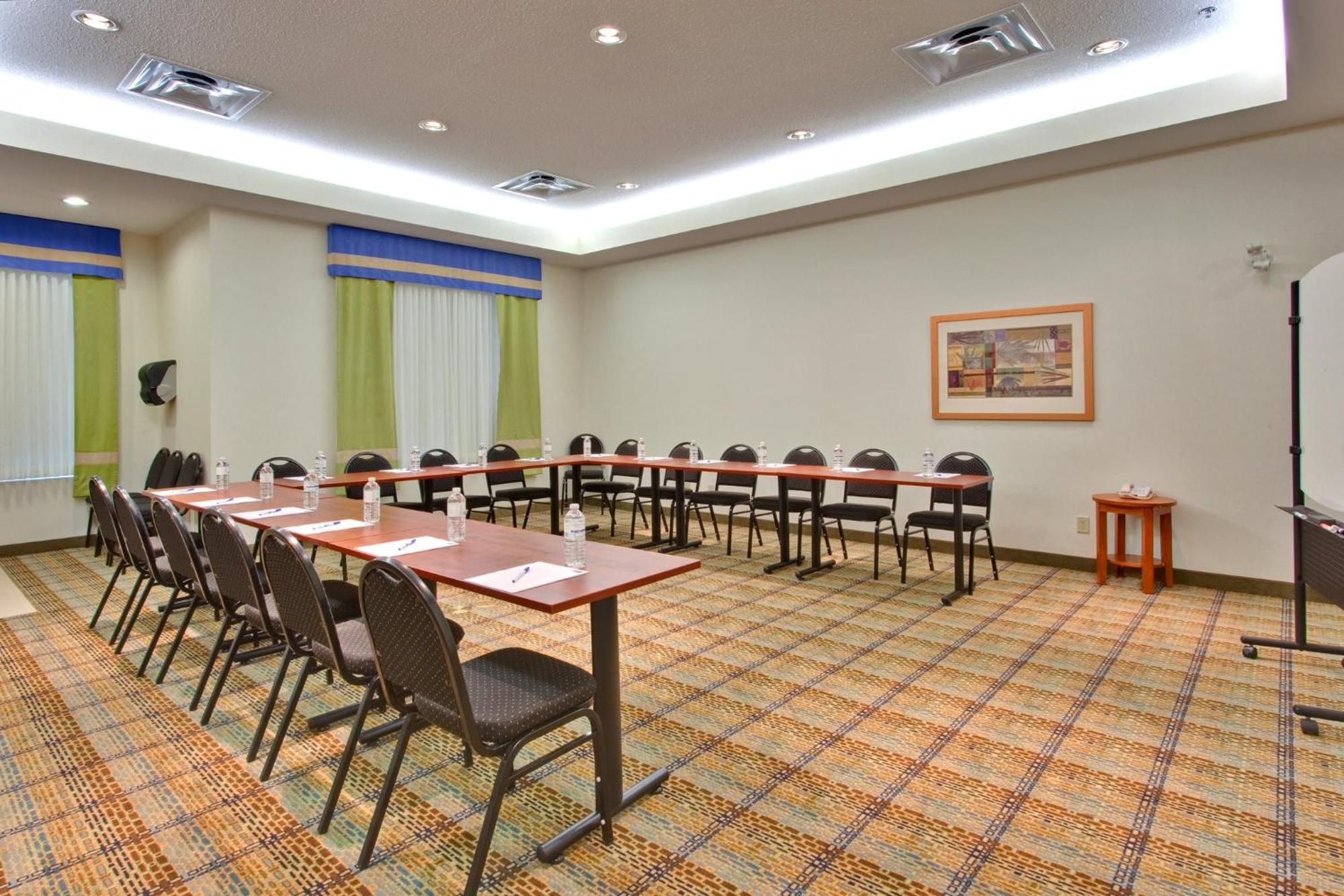 Holiday Inn Express Hotel & Suites-Edmonton South, An Ihg Hotel Luaran gambar